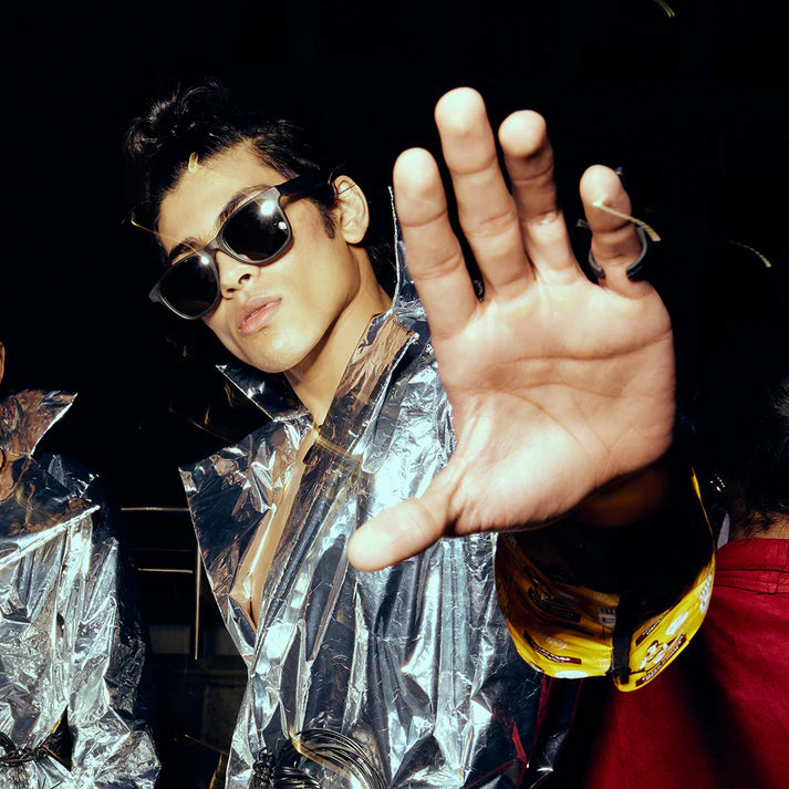 SUNGLASSES - WAYFARERS