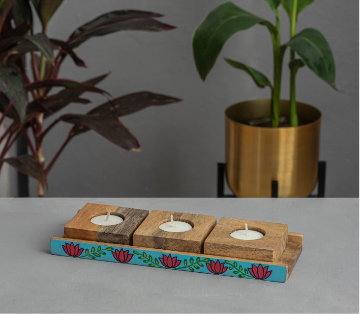 Marvy melodies Mango Wood T-Light Candle holder (3 Nos) with Stand