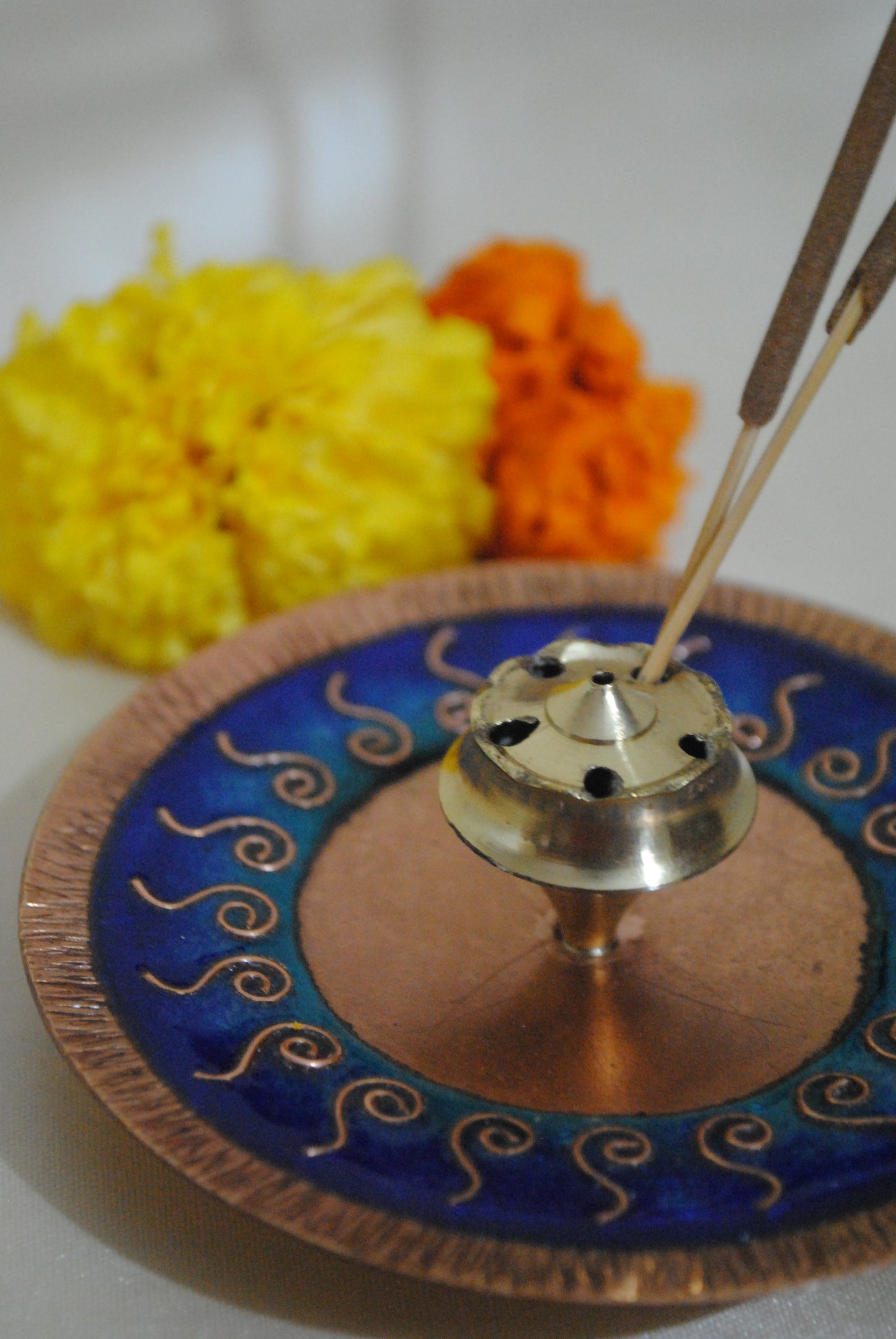 Archana Pooja Thali, Diya & Agarbatti Stand Combo : Blue