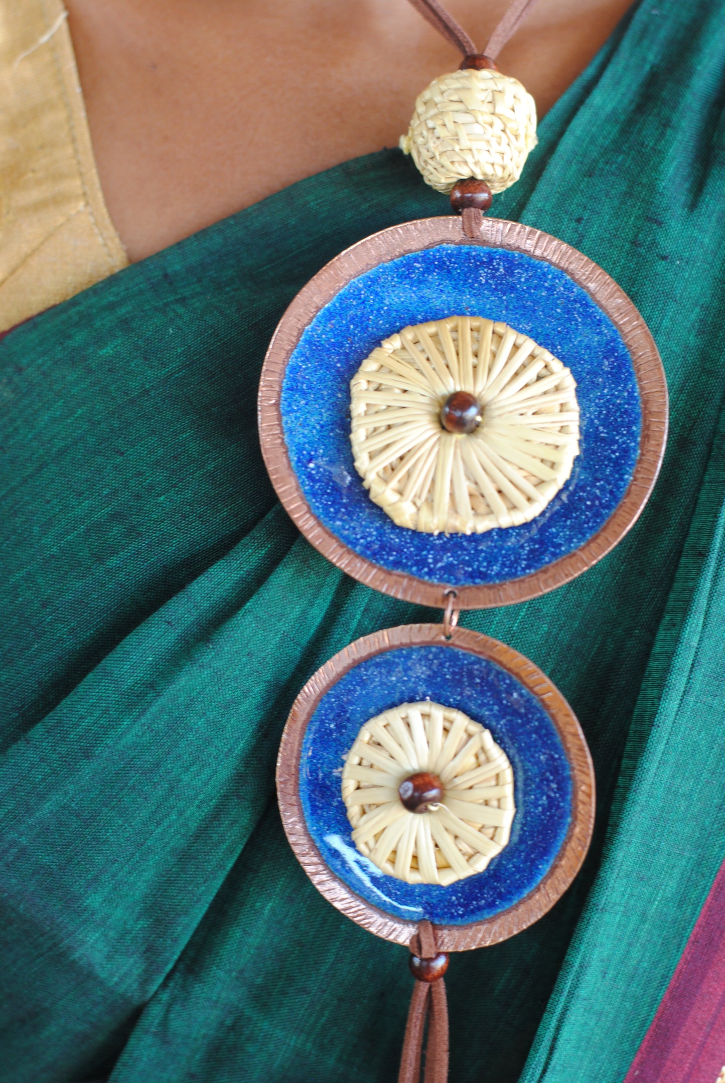 Vaati Pendant Necklace (Blue)