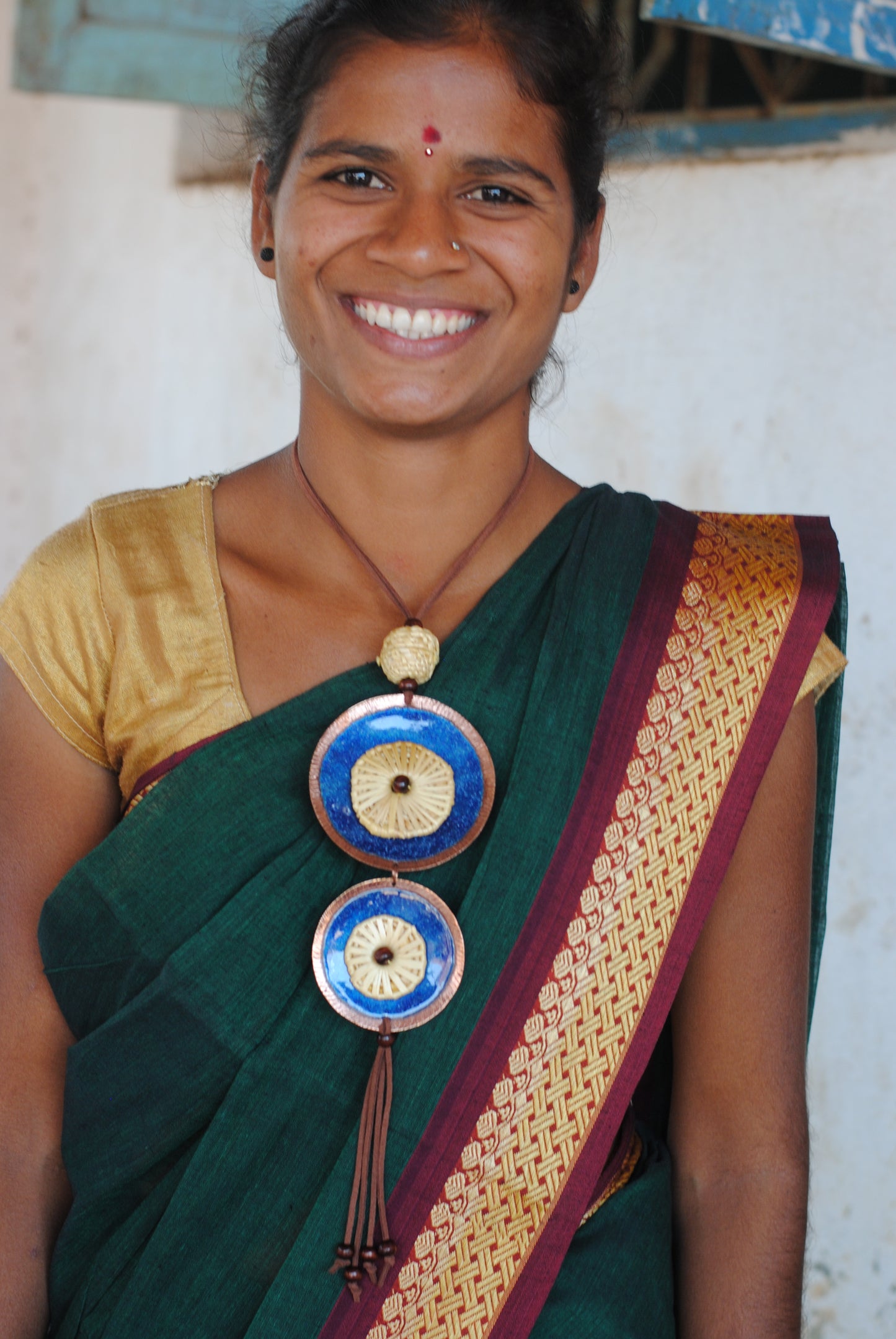 Vaati Pendant Necklace (Blue)