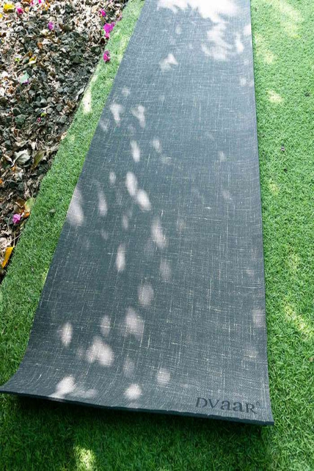 The Black Rubber Jute Mat - VIKRAMA