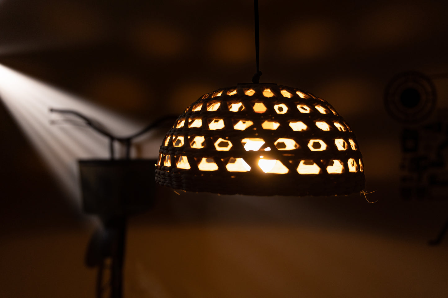 Kauna Dome Jaali weave Lamp