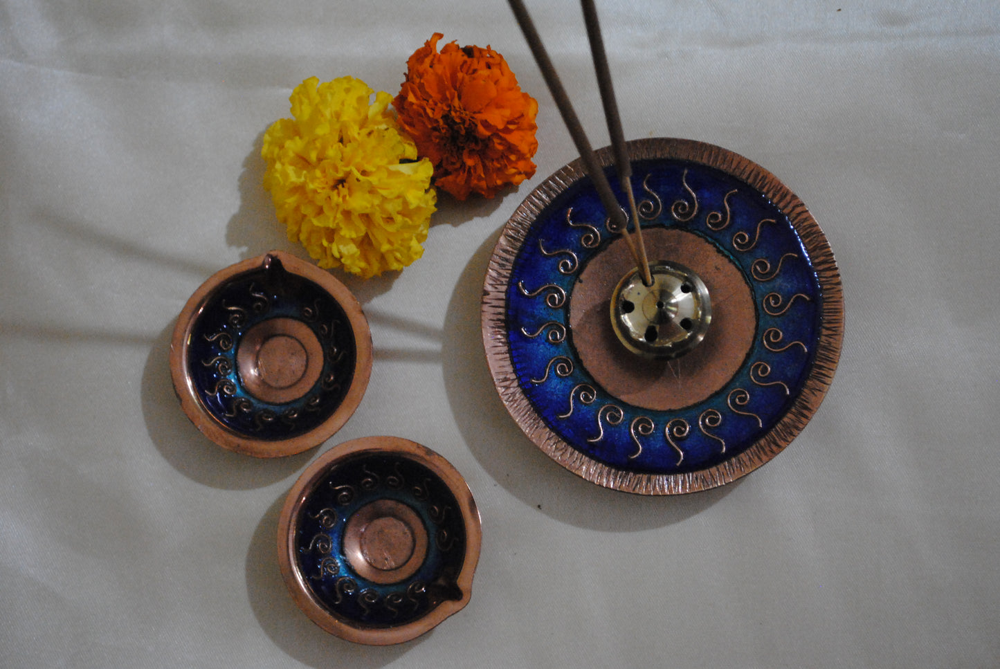 Archana Diya & Agarbatti Stand Combo : Blue