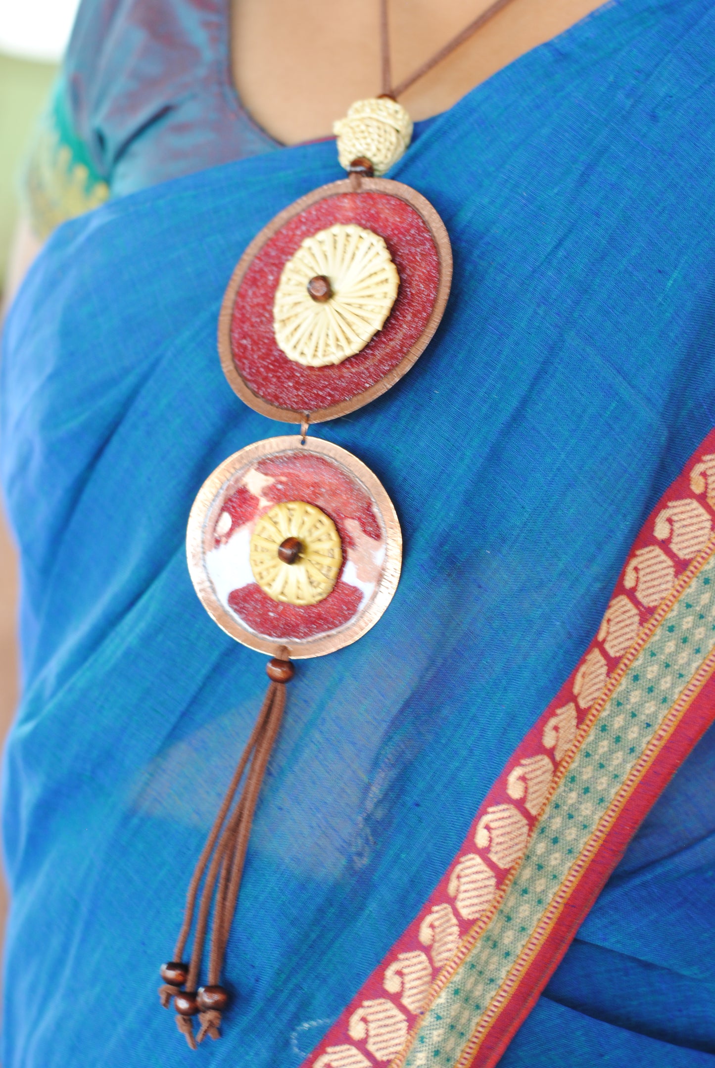 Vaati Pendant Necklace (Red)