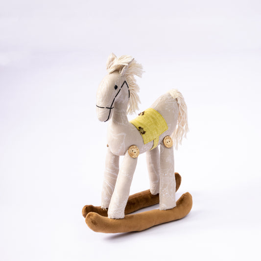 OLIVER - The Brown and Beige Horse