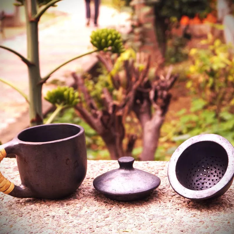 Longpi Black Pottery Infusion Tea Mug Large With Strainer and Lid