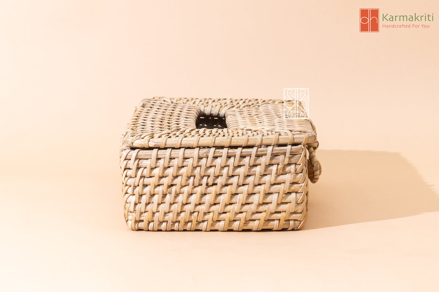 Artisanal Rattan Tissue Box