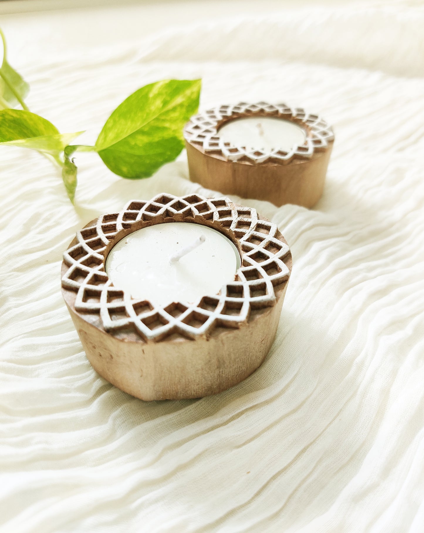 Handcrafted Wooden Tea light holders (Round) (Set of 2)