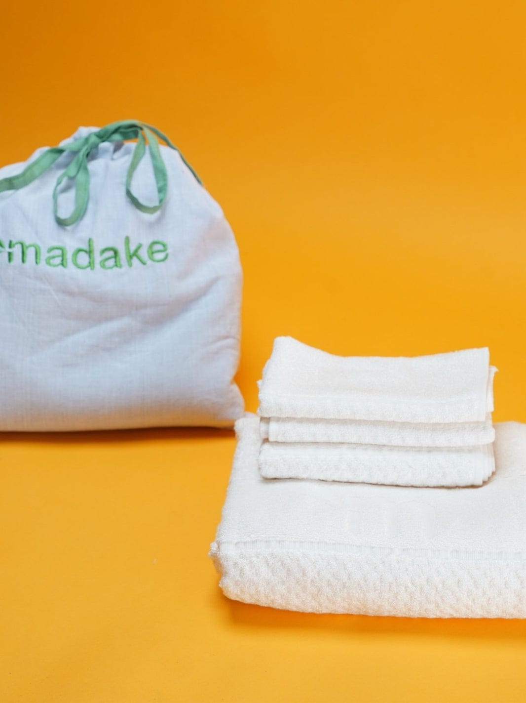Bamboo Fluffy Bath Set, 1 Bath 560 GSM, 1 Hand and 2 Face Towel Terry 480 GSM - Almost White